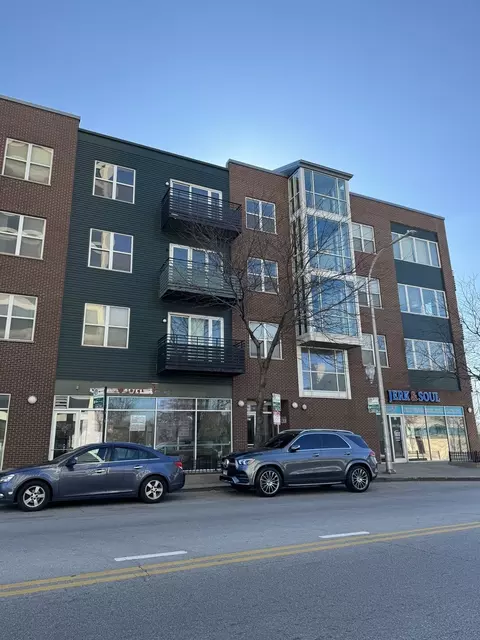 17 W 35th St #402, Chicago, IL 60616
