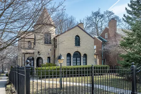 625 Ridge Ave, Evanston, IL 60202