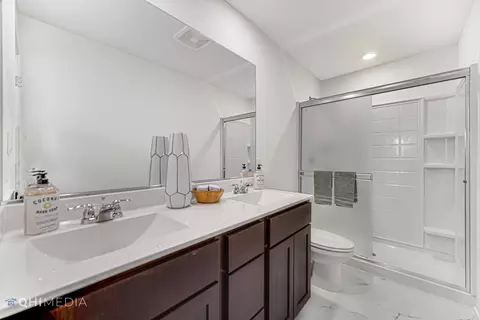 Bath - 8718 Orchid Dr, Saint John, IN 46373 photo 3 of 3