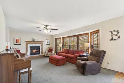 Living - 545 Basil Rd, Lake Bluff, IL 60044 photo 1 of 1