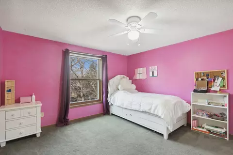 Bedroom - 545 Basil Rd, Lake Bluff, IL 60044 photo 3 of 4