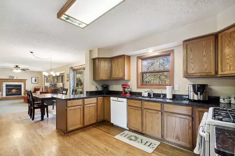 Kitchen - 545 Basil Rd, Lake Bluff, IL 60044 photo 1 of 1
