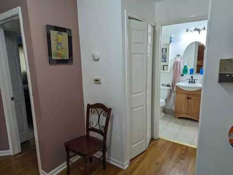 Bath - 9518 Dee Rd #1B, Des Plaines, IL 60016 photo 1 of 5