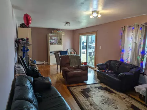 Living - 9518 Dee Rd #1B, Des Plaines, IL 60016 photo 1 of 2