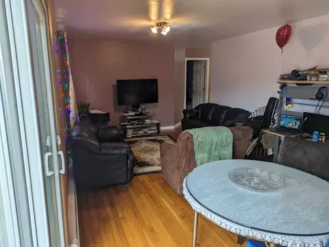 Dining - 9518 Dee Rd #1B, Des Plaines, IL 60016 photo 1 of 2