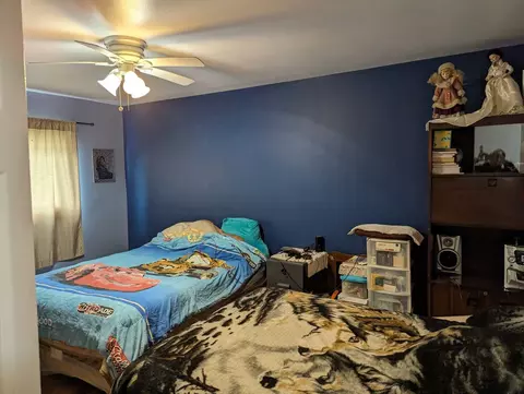 Bedroom - 9518 Dee Rd #1B, Des Plaines, IL 60016 photo 2 of 3