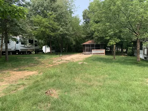 2791 Woodhaven, Sublette, IL 61367