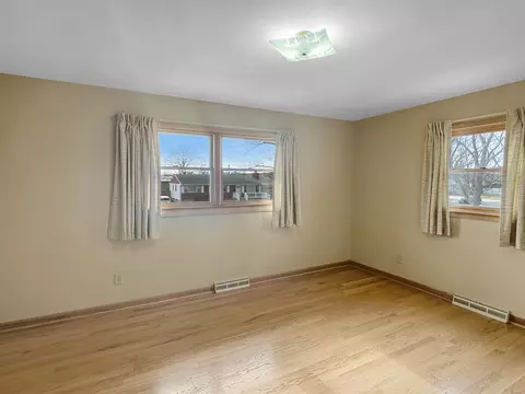 Other - 3320 S Manor Dr, Lansing, IL 60438 photo 5 of 13