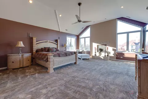 Bedroom - 3706 Maple Ave, Northbrook, IL 60062 photo 1 of 5