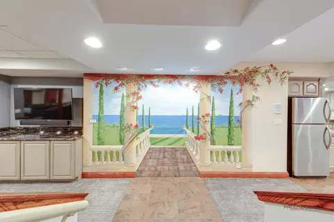 Entry Way - 3706 Maple Ave, Northbrook, IL 60062 photo 6 of 6