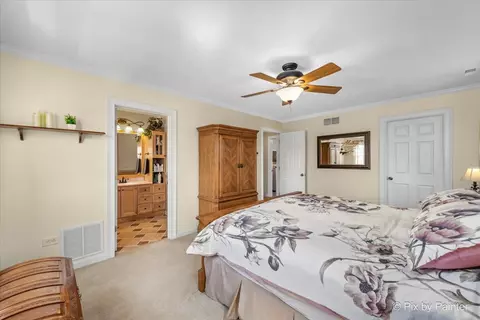 Bedroom - 1049 Foster Ave, Bartlett, IL 60103 photo 2 of 7