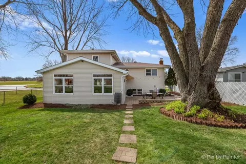 Exterior - 1049 Foster Ave, Bartlett, IL 60103 photo 4 of 7
