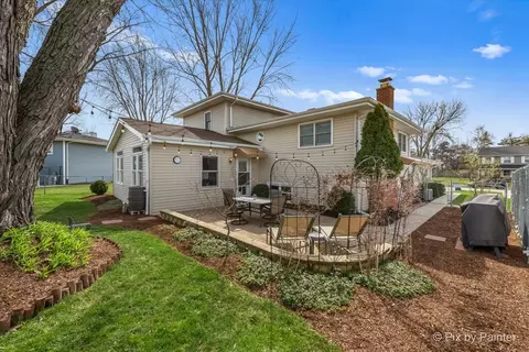 Exterior - 1049 Foster Ave, Bartlett, IL 60103 photo 3 of 7