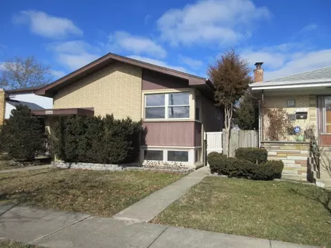 2646 Grunewald St, Blue Island, IL 60406