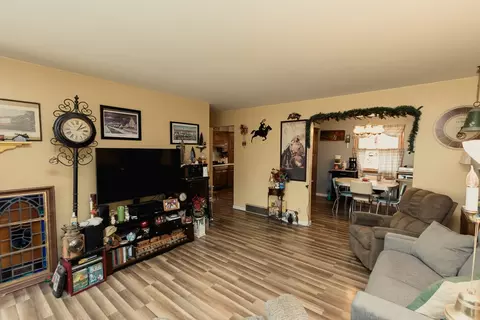 Living - 18 Robinwood Dr, Normal, IL 61761 photo 2 of 3