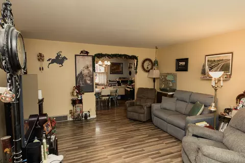 Living - 18 Robinwood Dr, Normal, IL 61761 photo 1 of 3