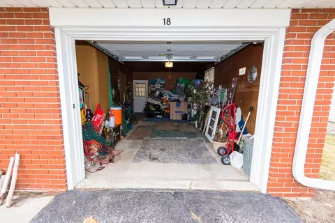 Exterior - 18 Robinwood Dr, Normal, IL 61761 photo 8 of 8