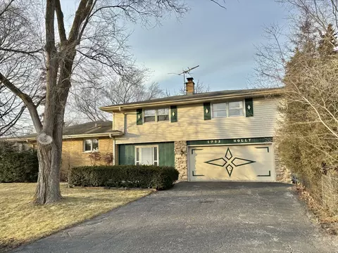 1733 Holly Ave, Northbrook, IL 60062