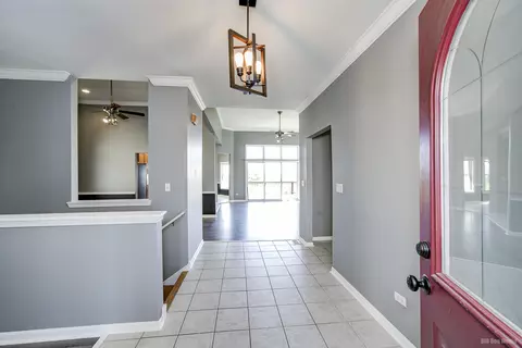 Entry Way - 505 Highlington Ct, Beecher, IL 60401 photo 2 of 2
