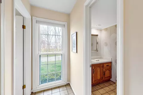 Bath - 6 Woods Chapel Rd, Rolling Meadows, IL 60008 photo 1 of 6