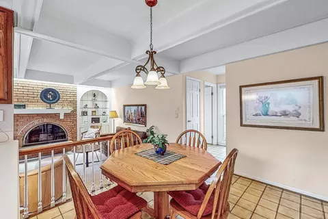 Dining - 6 Woods Chapel Rd, Rolling Meadows, IL 60008 photo 2 of 2