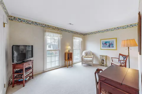 Living - 6 Woods Chapel Rd, Rolling Meadows, IL 60008 photo 6 of 6