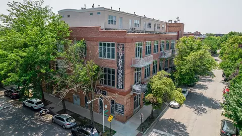 2111 W Churchill St #307, Chicago, IL 60647