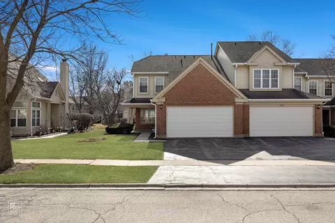 2331 Sedgfield Ct, Schaumburg, IL 60194
