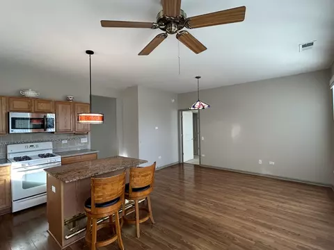 Dining - 2515 Rolling Ridge Ln, Elgin, IL 60124 photo 1 of 1