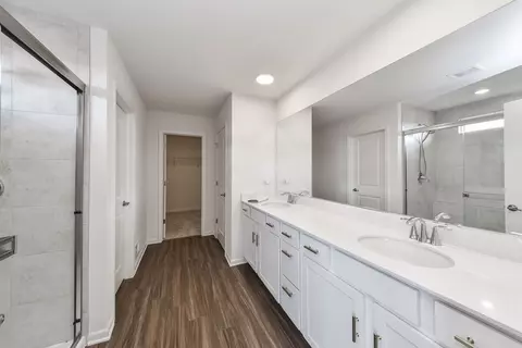 Bath - 93 Hedgerow Dr, Elgin, IL 60124 photo 2 of 4