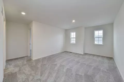 Other - 93 Hedgerow Dr, Elgin, IL 60124 photo 4 of 13