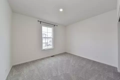 Other - 93 Hedgerow Dr, Elgin, IL 60124 photo 3 of 13