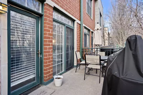 1812 S Dearborn St #17, Chicago, IL 60616