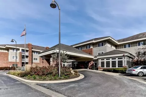 801 N Mclean Blvd #104, Elgin, IL 60123