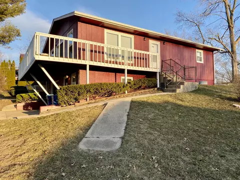 600 E 7th St, Dixon, IL 61021 photo 2