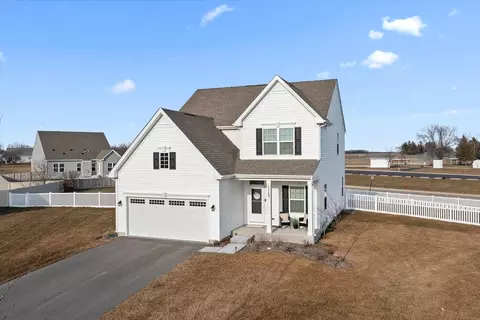 1110 S Park View Ct, Sandwich, IL 60548