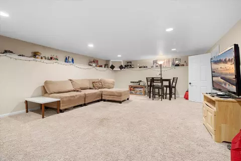 Living - 1104 Van Buren Ave, Des Plaines, IL 60018 photo 3 of 4