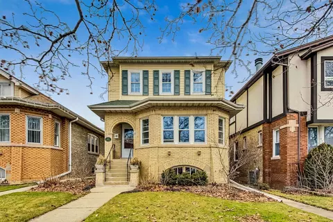 6533 N Onarga Ave, Chicago, IL 60631