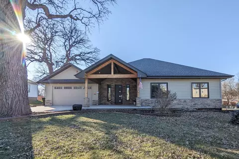 7808 Blazer Ave, Justice, IL 60458