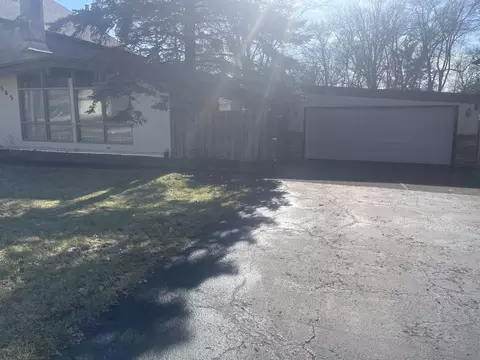 563 Fairview Ave, Glen Ellyn, IL 60137