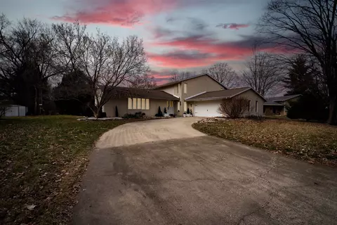 1103 N Prairie View Ln, Pontiac, IL 61764