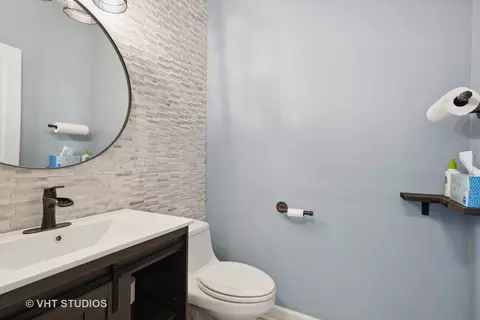 Bath - 4750 Whitehall Ct, Algonquin, IL 60102 photo 1 of 3
