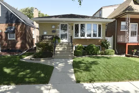 5920 W 59th St, Chicago, IL 60638