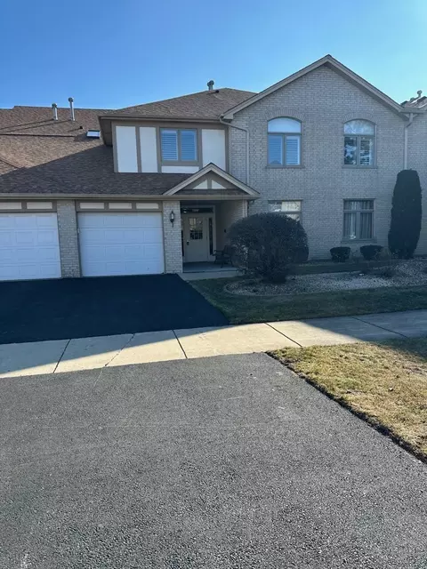 6553 Pine Lake Dr #4, Tinley Park, IL 60477