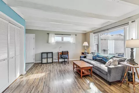 Living - 3807 Bluebird Ln, Rolling Meadows, IL 60008 photo 3 of 3