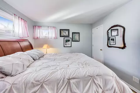 Bedroom - 3807 Bluebird Ln, Rolling Meadows, IL 60008 photo 2 of 6
