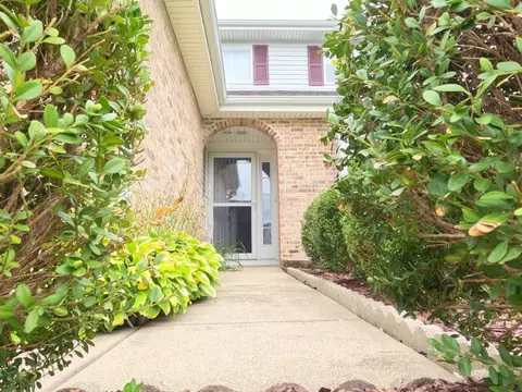 1572 Bryan Ct, Aurora, IL 60504 photo 3