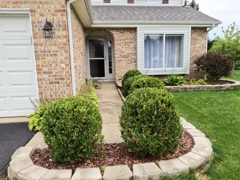 1572 Bryan Ct, Aurora, IL 60504 photo 2