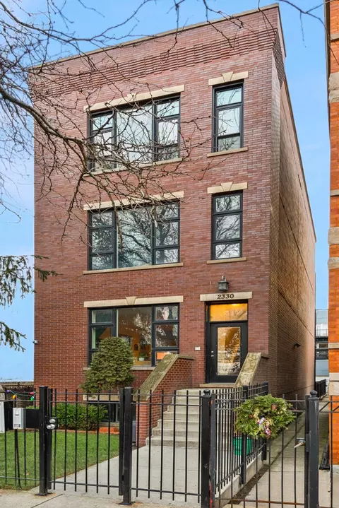 2330 N Hamilton Ave #1, Chicago, IL 60647