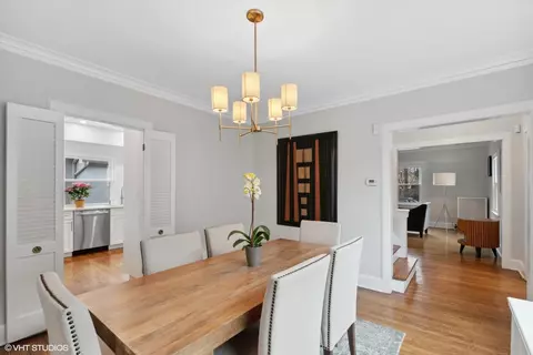Dining - 610 Cherry St, Winnetka, IL 60093 photo 1 of 1